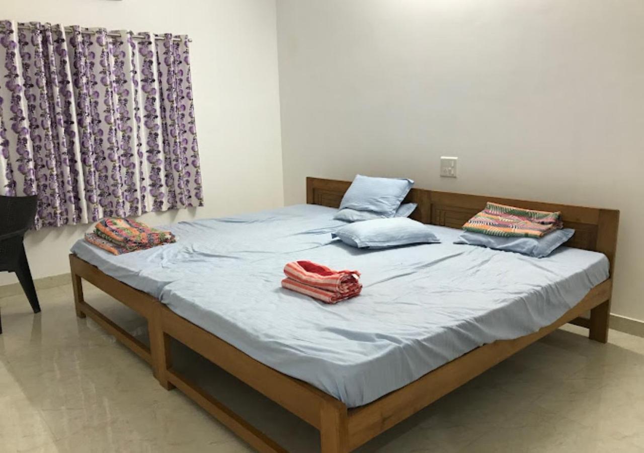 Bapat Niwas Home Stay 간파티풀레 외부 사진